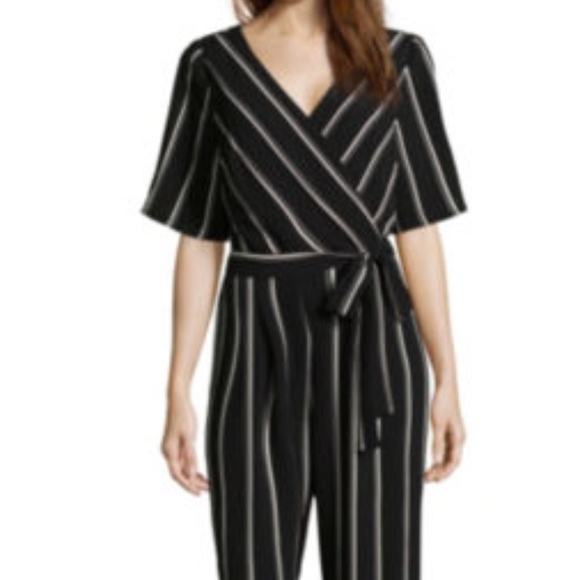 Trixxi Short Sleeve Jumpsuit - Picture 1 of 3